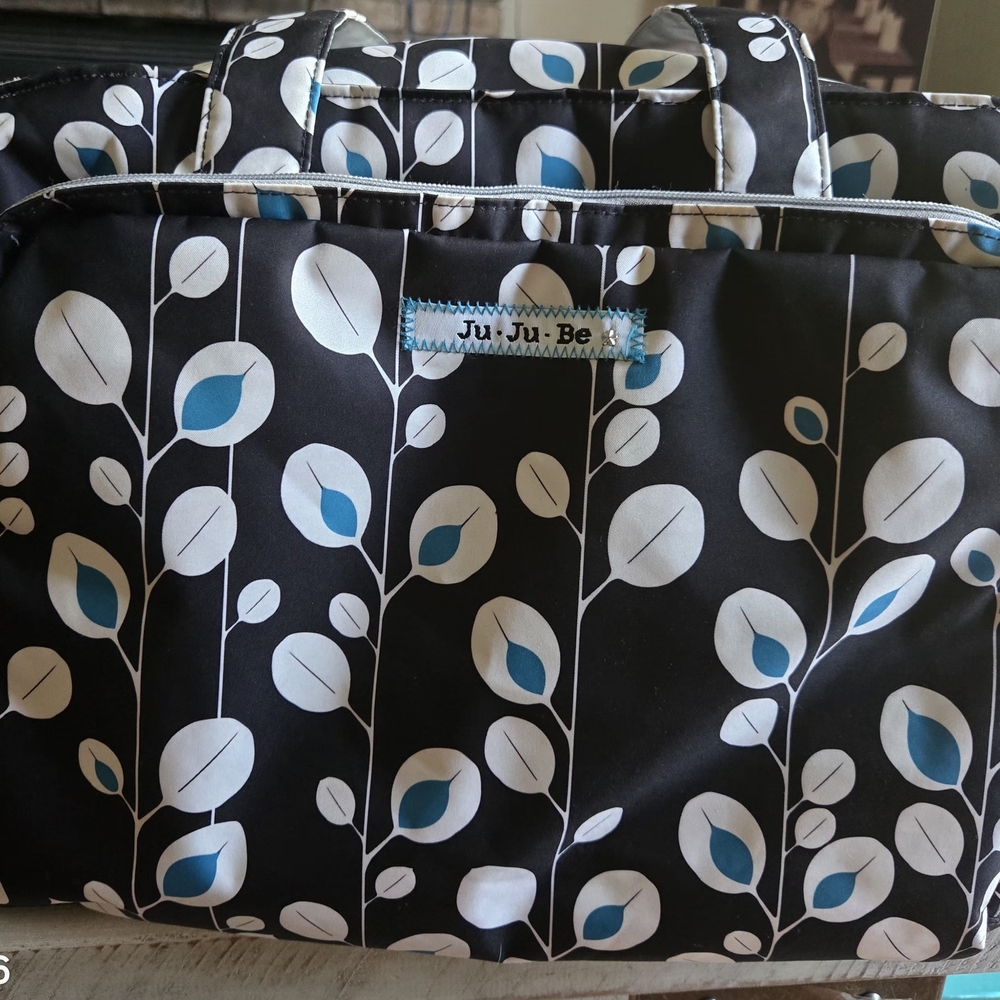 Ju-Ju-Be Black Bag with Teal and White Leaf Print